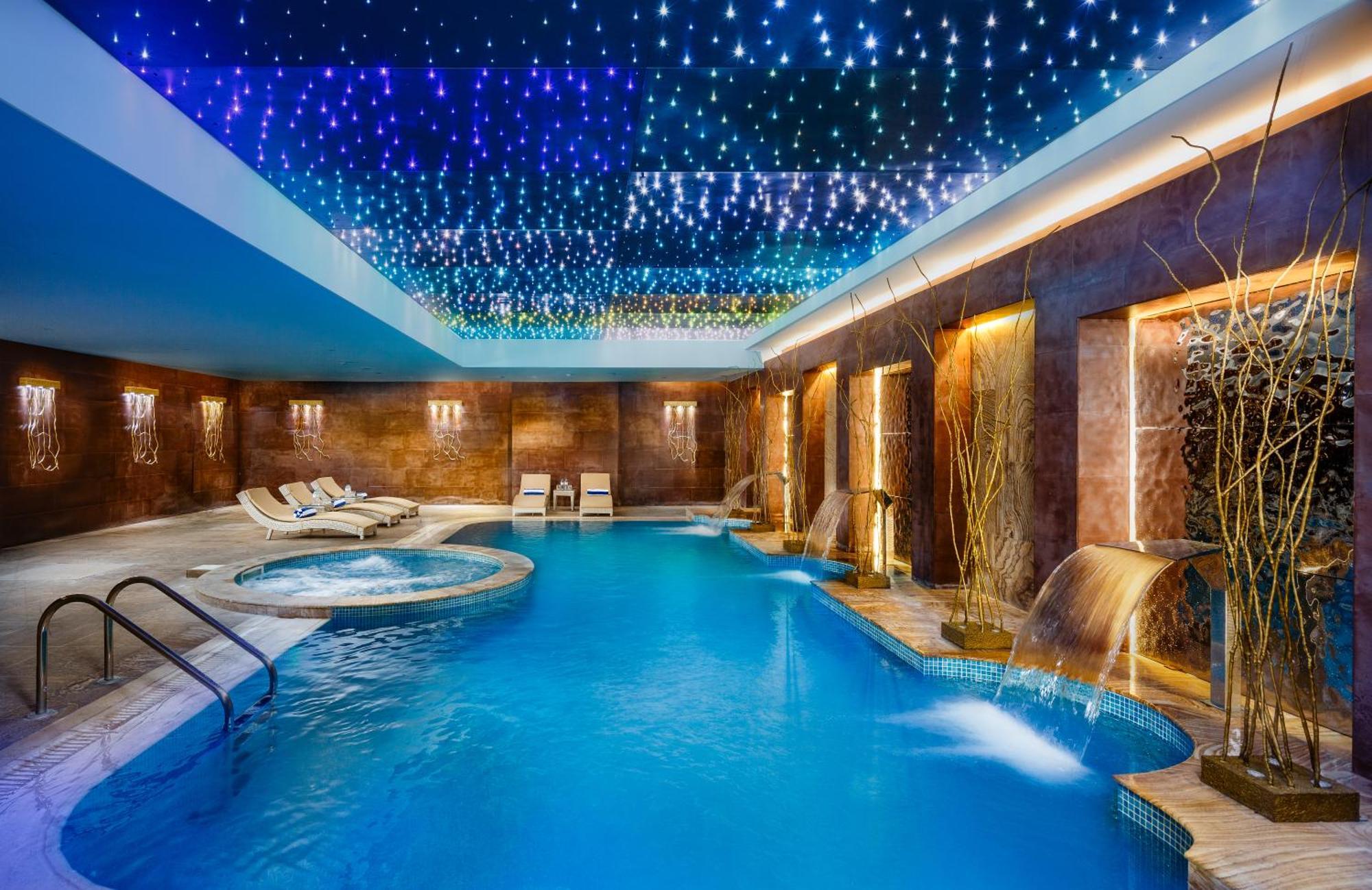 Millennium Place Doha Exterior photo Spa at the hotel
