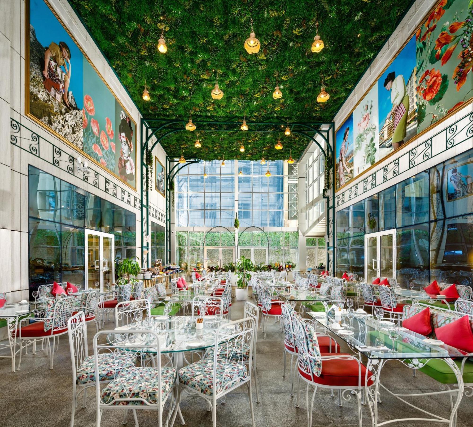 Millennium Place Doha Exterior photo The interior of the restaurant